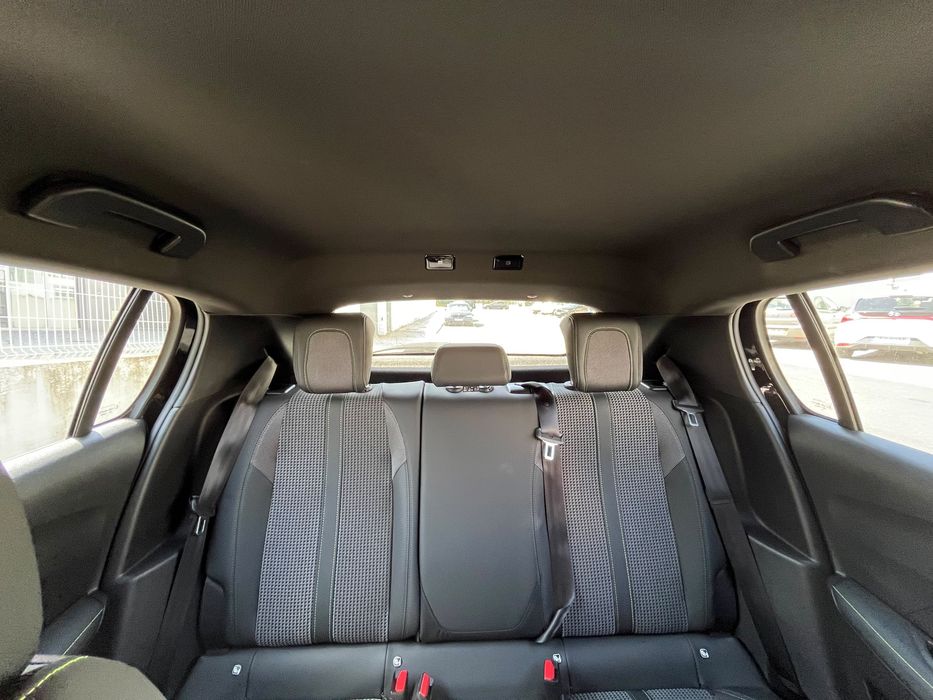 Peugeot 208 1.5hdi 105cv