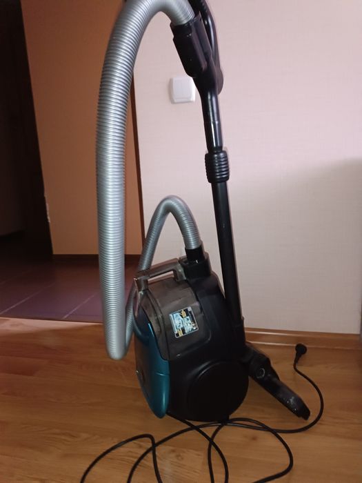 Продам пилосмок Потужний пилосос Samsung із високою силою всмоктування