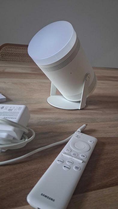 Projektor przenośny SAMSUNG The Freestyle NOWY