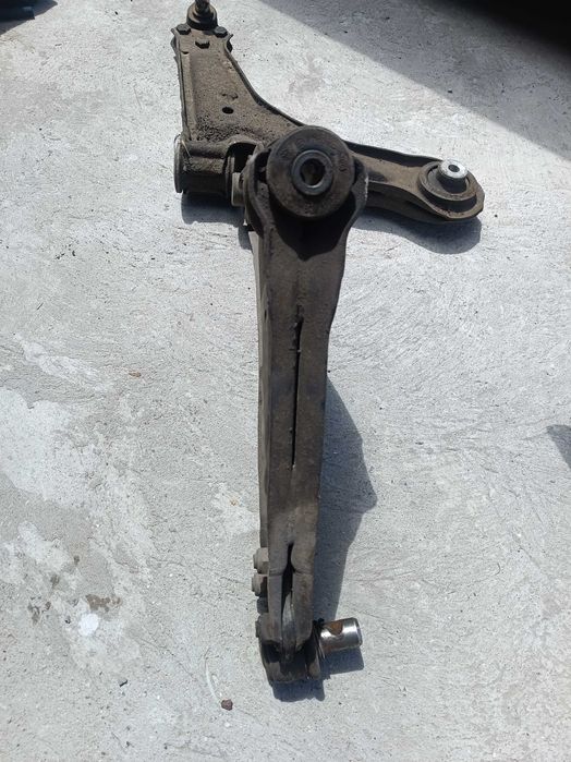 Рычаги на Мерседес Вито 638