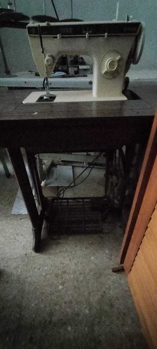 Máquina de costura Singer