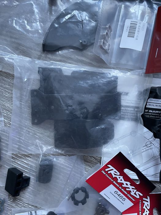 Traxxas запчасти Xmaxx Erevo2 Summit Erevo XO1 новое!!!