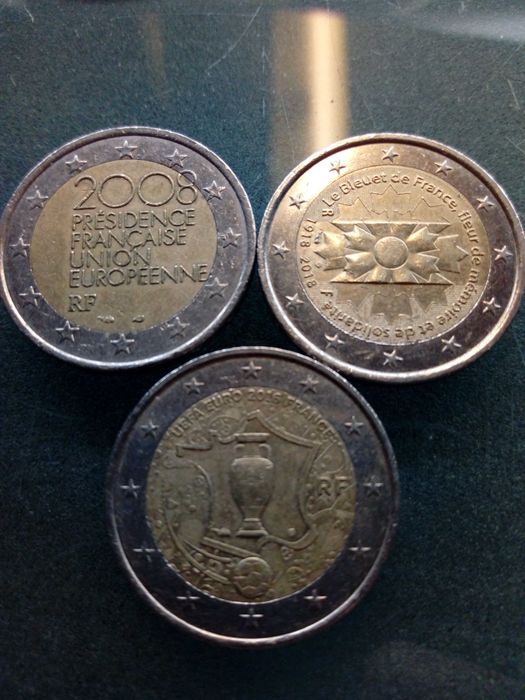 Moedas de 2 € várias