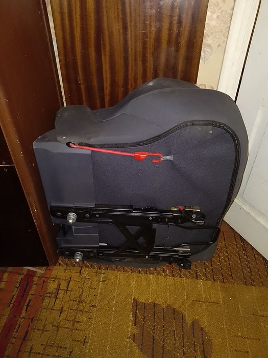 Сидение 2 й ряд, предположительно Шевроле Митсубиси Опель