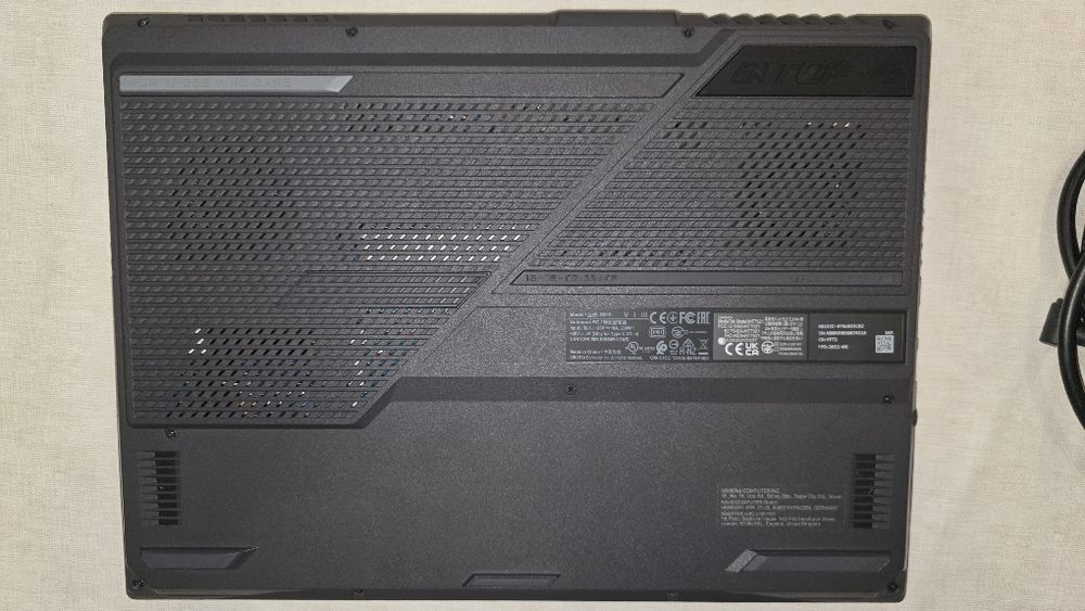 ASUS ROG STRIX Ryzen 7 / RTX3050 / 512GB /8GB /Win 11