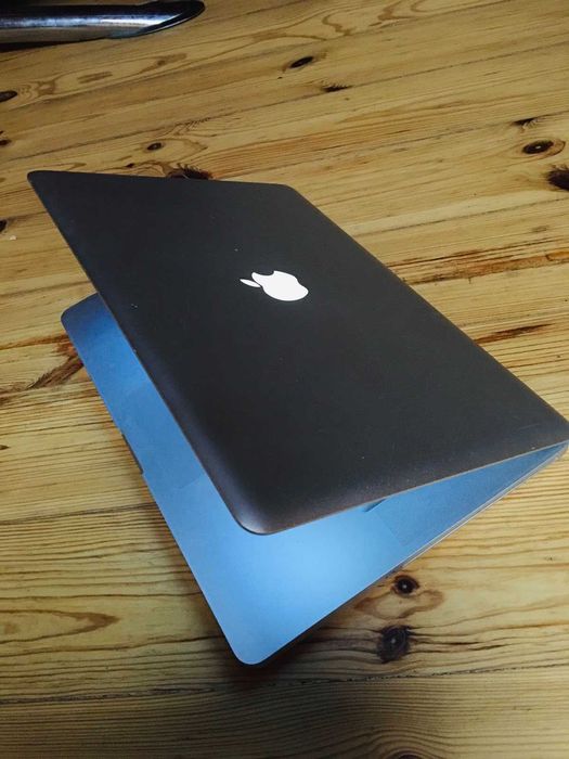 Комплектний MacBook Pro 15.4" Intel I7/ 8 GB/ 500Gb.