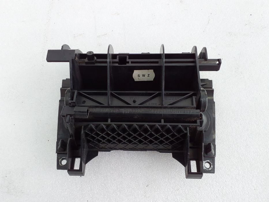 Cinzeiro AUDI A4 Avant (8E5, B6)