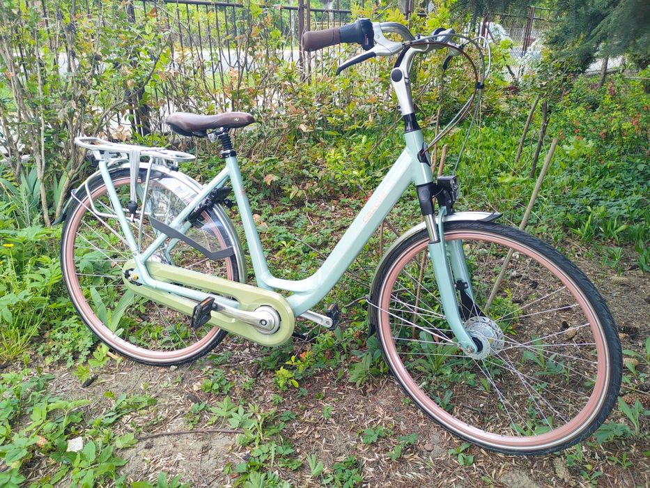 Gazelle Orange C7+  Like batavus koga sparta cube