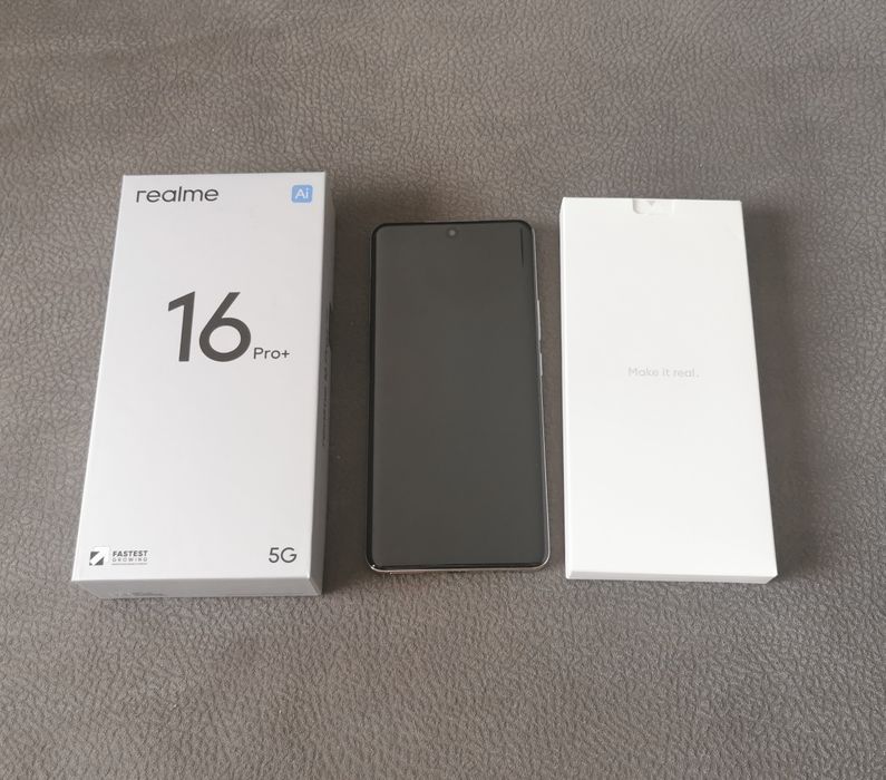 Realme 16 pro + 5G 12 GB 512 Ram