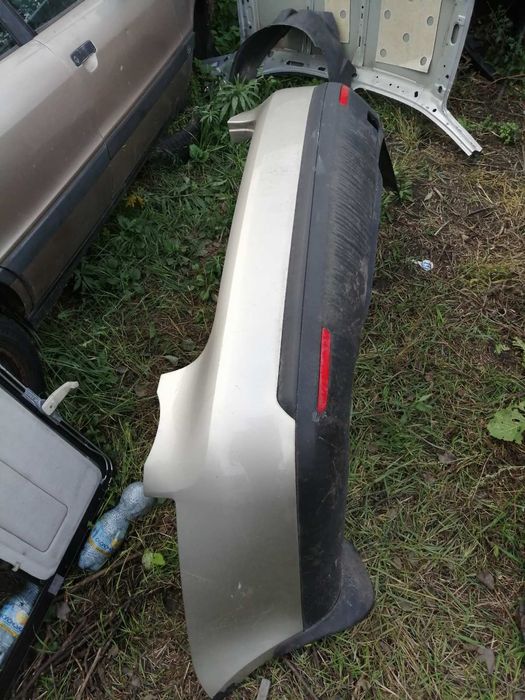 Задний бампер фольксваген джета 5 Volkswagen JETTA  гольф GOLF 5