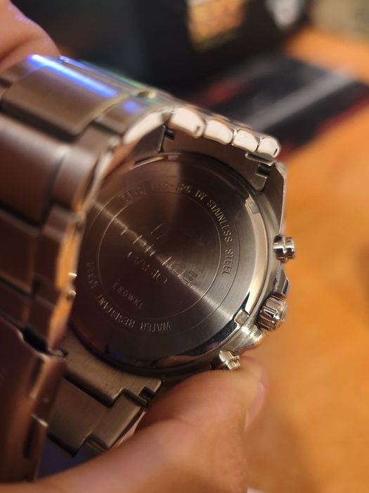 годиник casio526D