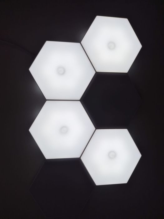 Lampa ścienna LED hexagon dowolne wzory barwa biała zimna 6szt NOWA