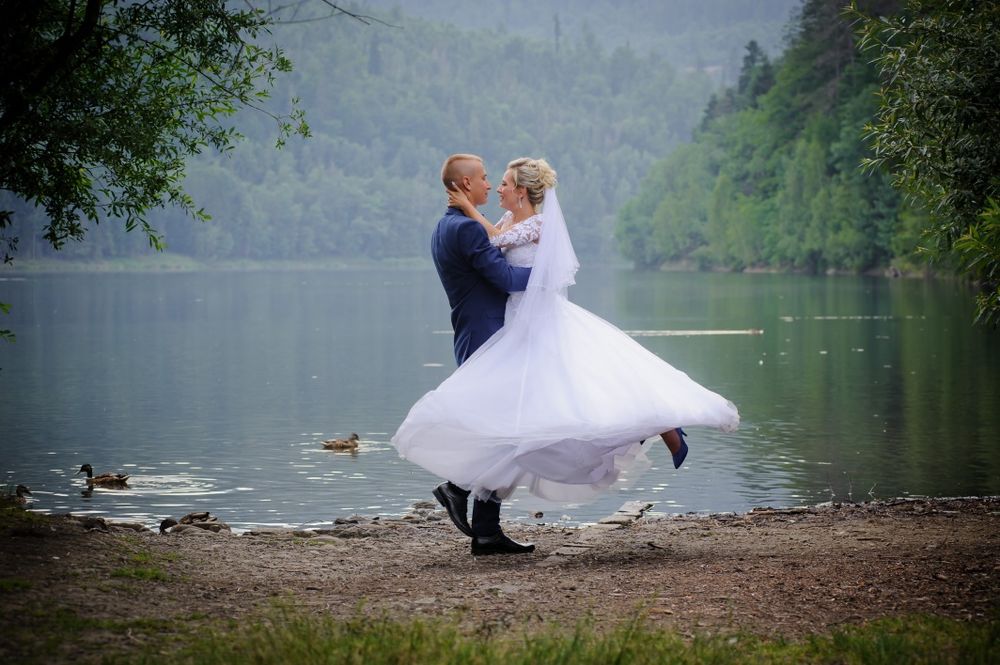 Piękna Suknia Ślubna