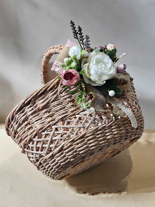 Кошик плетений святковий до свята