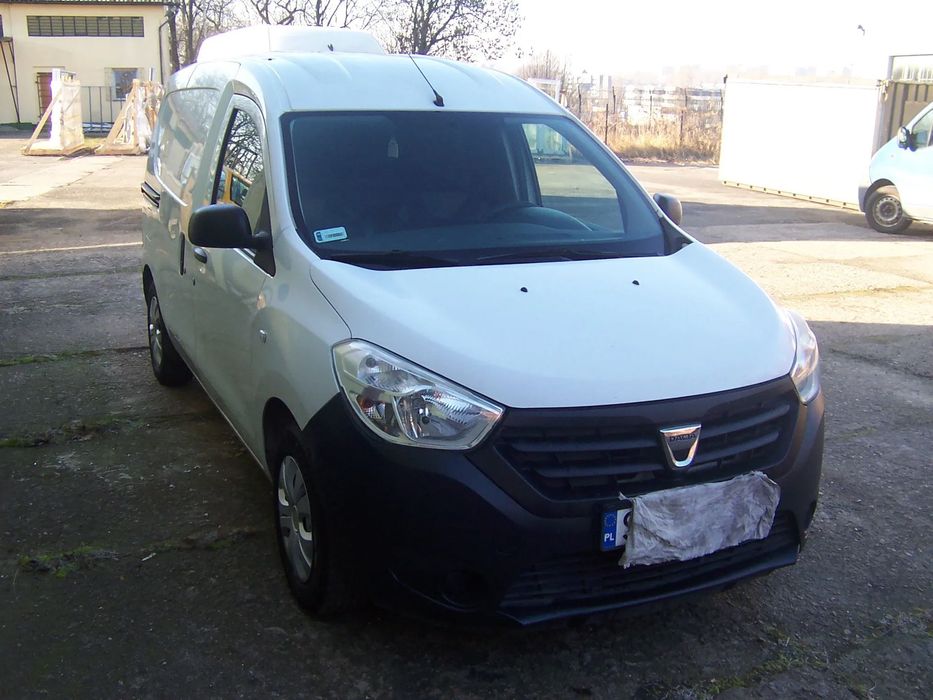 Dacia Dokker  Dacia DOKKER 1.6 LPG, przegląd-luty 2027 rok; butla-2035 rok; od I wł.