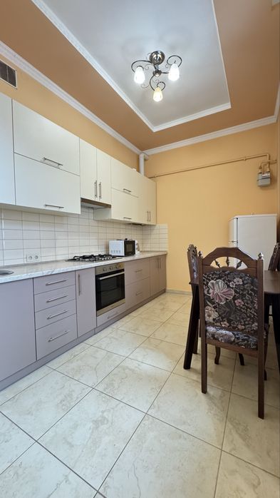 Оренда 1к квартири Коновальця--Піскові озера!Поруч  Парус Сіті