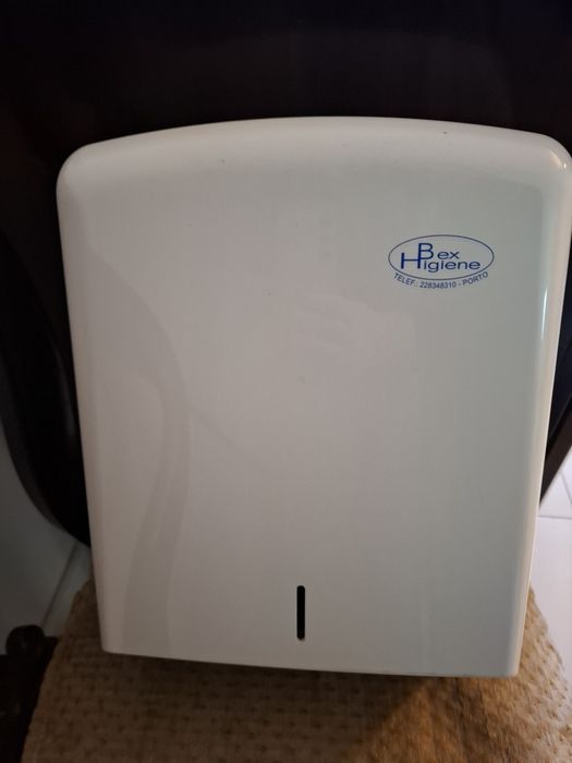 Dispensador de papel mãos