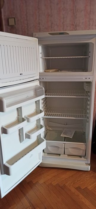 Холодильник "Stinol - 242Q"