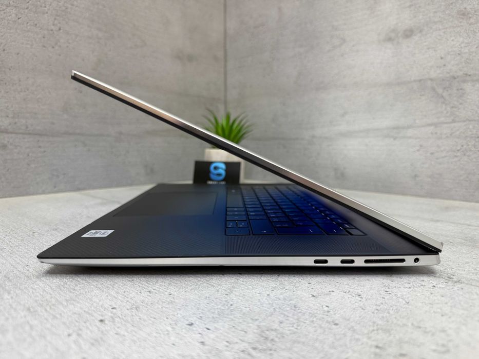 Стильний ноутбук Dell Xps 17 9700/i5-10300H/16gb ddr4/17.3"/256gb ssd