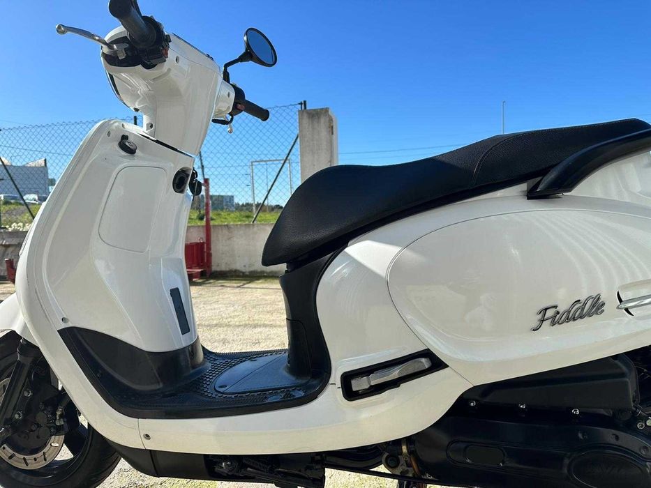 Sym Fiddle 50 de 2021