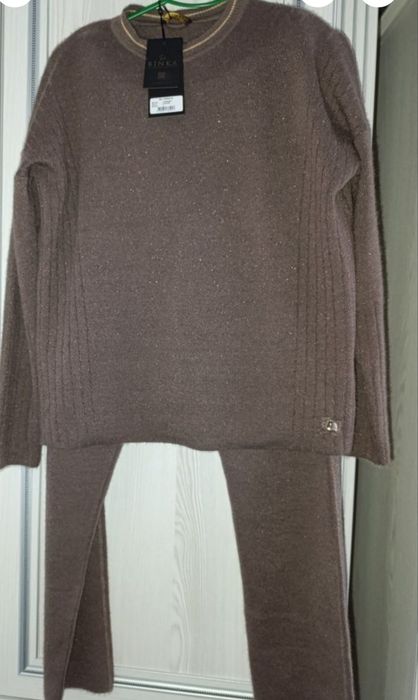 Жіночий костюм ангора