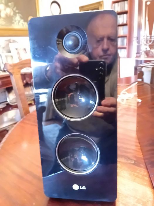 Micro Sistema Hi-Fi LG em óptimo estado