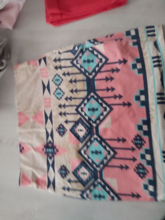 Spodniczka bershka azteckie wzory xs s
