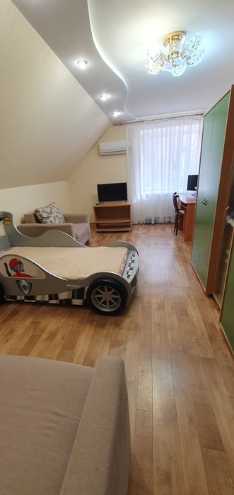 Продам два дома в одном  дворе 12соток Салтовка посёлок Кирова