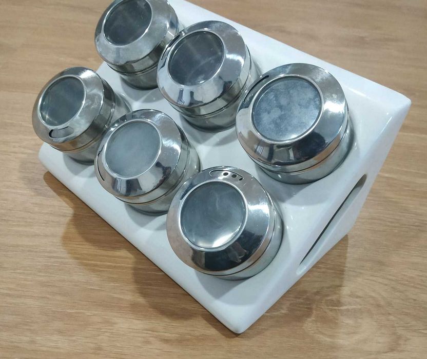 Spice Rack443822074066391040
