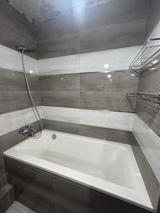 Продаётся 2 ком. кв. ул.Дегтярьова в Днепровском районе!