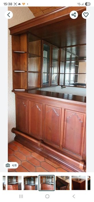 Bar de canto em madeira maciça