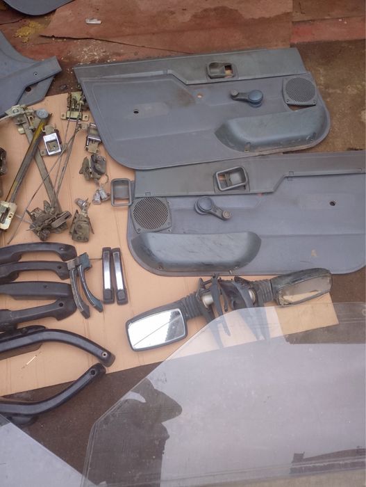 Иж 2717 2126 Ода передні склопідйомники карти дверей ручки замки