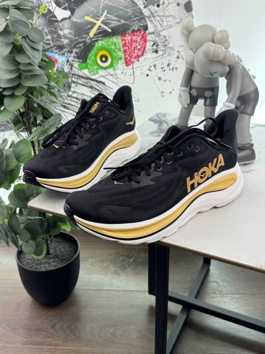 Кросівки Hoka Clifton 10 46.5 розмір Е16895