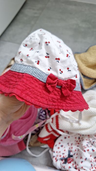 Дитяче взуття, іграшки, гра стукалка