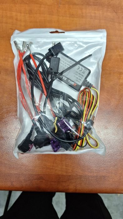 Xblitz TANGO 4K używany z zasilaniem trybu parkowania