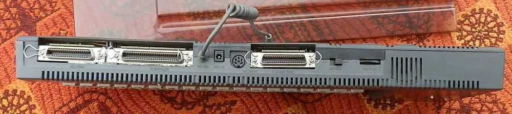 Amstrad Schneider CPC 6128 z monitorem kolorowym