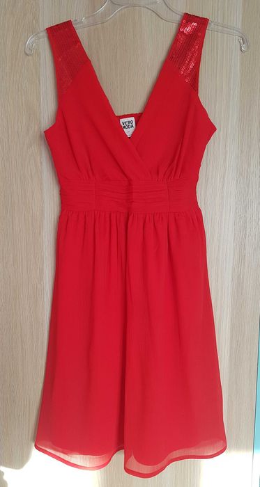 Sukienka czerwona Vero Moda 34 xs tiul
