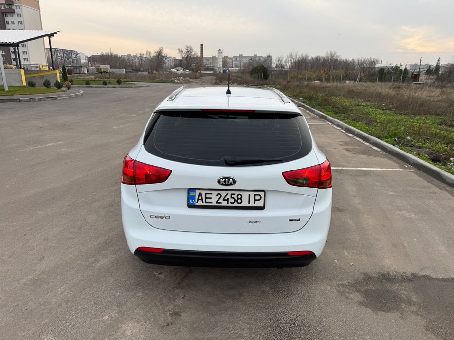 Kia Ceed JD SW 1.6 CRDi