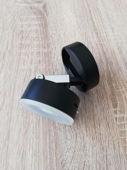 Uchwyt magnetyczny do telefonu.