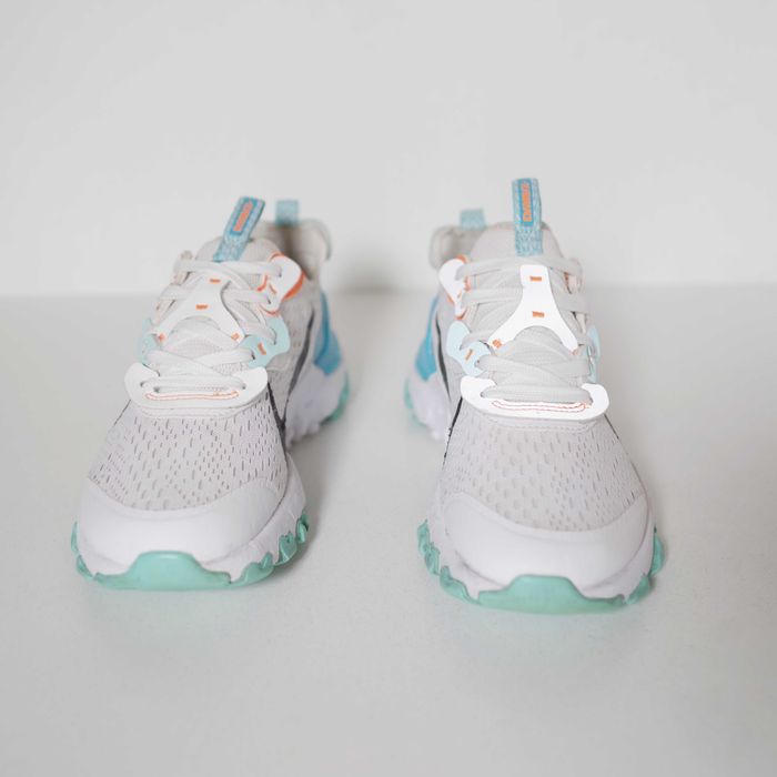 Кросівки Nike React Vision DM3189-100 38,5 розмір оригінал ідеальні