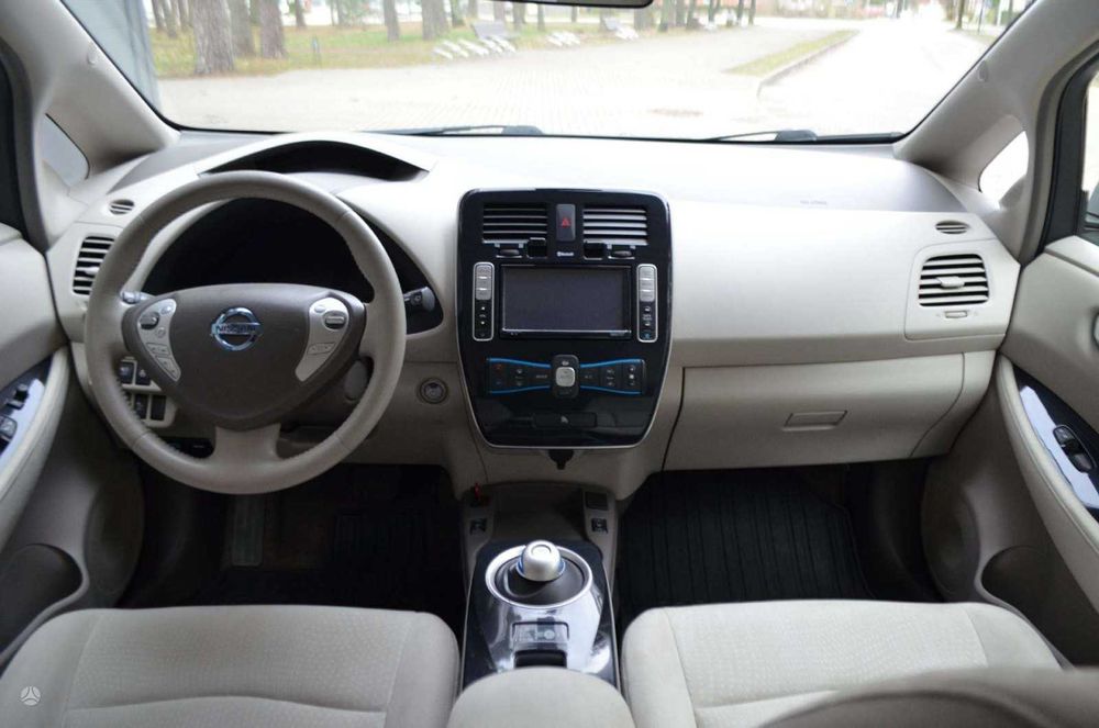 Nissan leaf 2011 24kwt