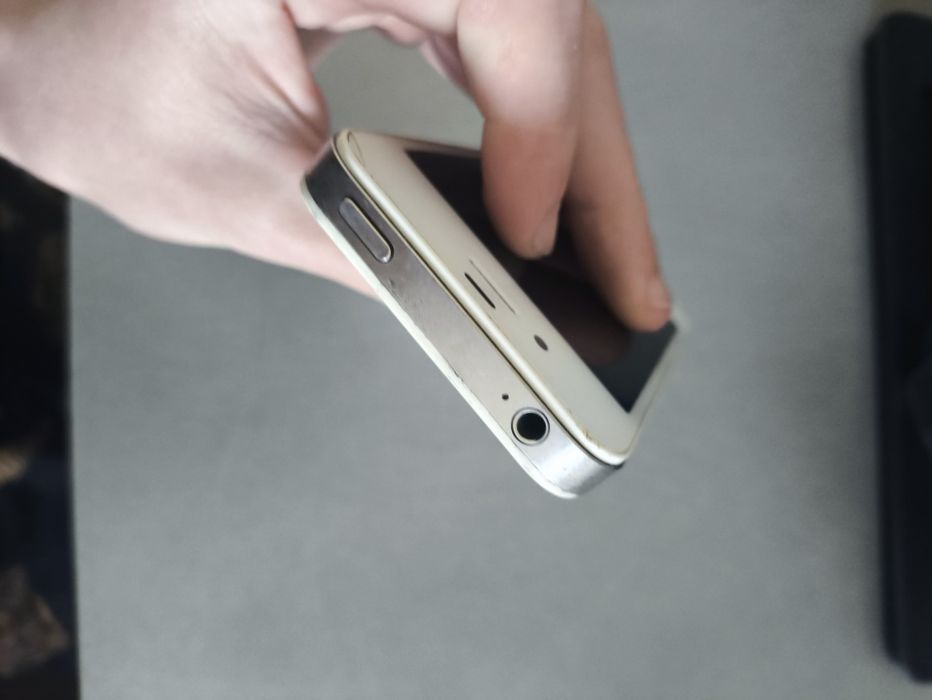 iPhone 4s треба прошити на 6 iOS баг акум 60%