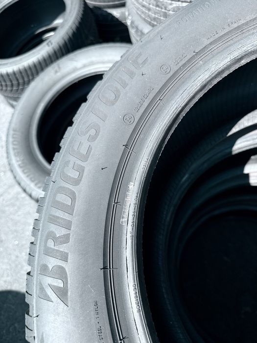235 55 18 Bridgestone Blizzak LM005 85% 2024 Шини Зима