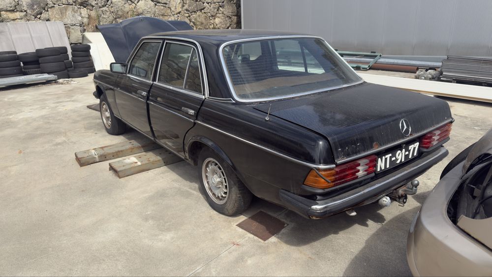 Mercedes benz 240d