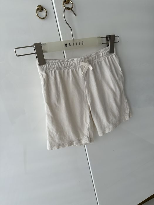Spodenki rozmiar 128 cm marki h&m
