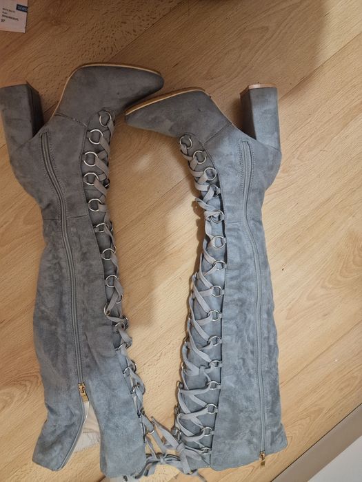 Botas por cima do joelho 37