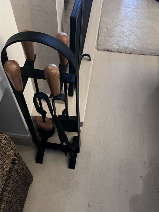 Acessorios lareira em ferro e madeira