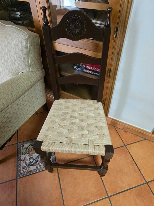 cadeiras com acento em corda