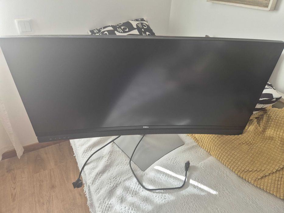 Monitor Dell com defeito