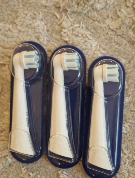 Оригінальні насадки щітки oral b Німеччина